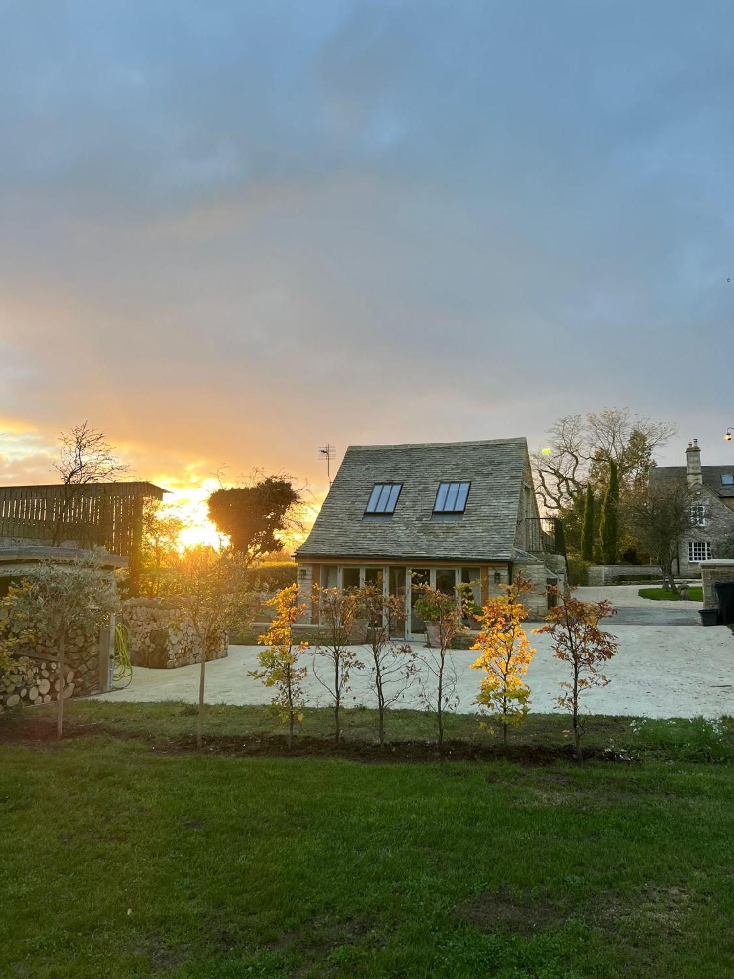 Idyllic Secluded Hideaway With Countryside Views On The Edge Of The Cotswolds Villa Hailey Eksteriør bilde